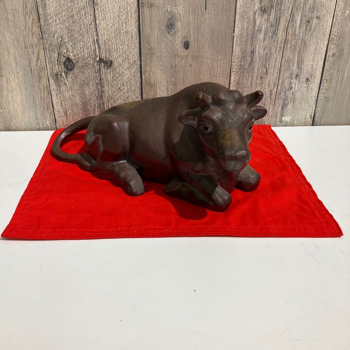 備前焼？牛の置物 ダークブラウン 約20cm