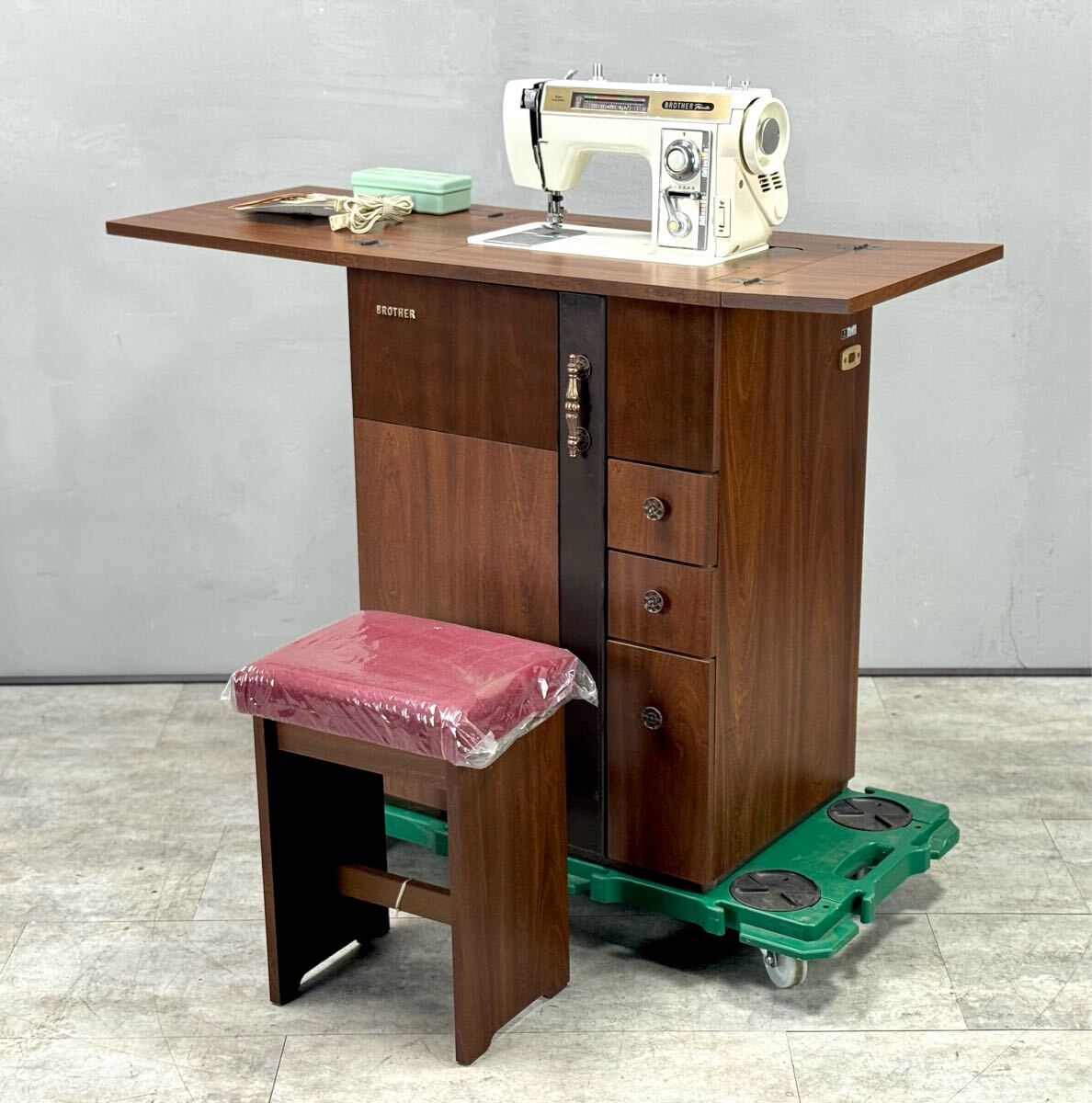 ☆brother 足踏みミシン ミシン台 昭和レトロ 鉄脚 ☆kamrecy 足踏み