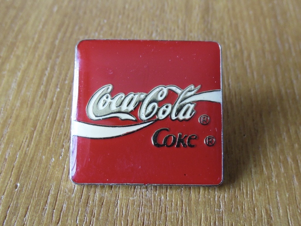 コカ・コーラ ピンバッジセット(ピンズ)60個 コカ・コーラ ピンバッジ