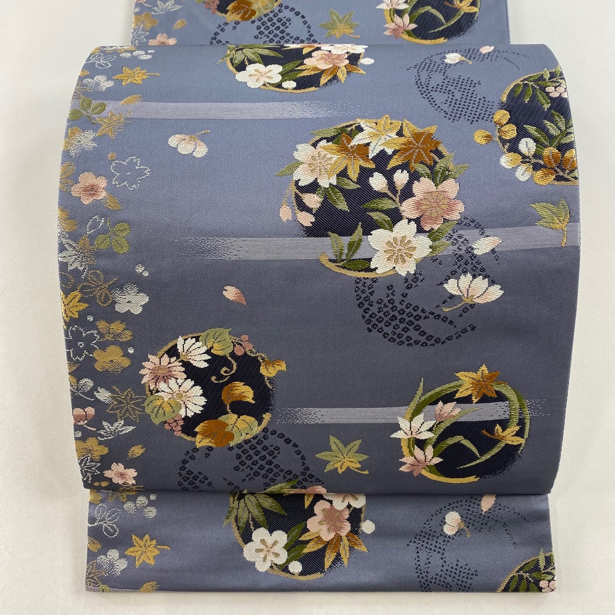 袋帯 美品 名品 坂東三津五郎 落款 花丸文 桜 金糸 青灰色 六通