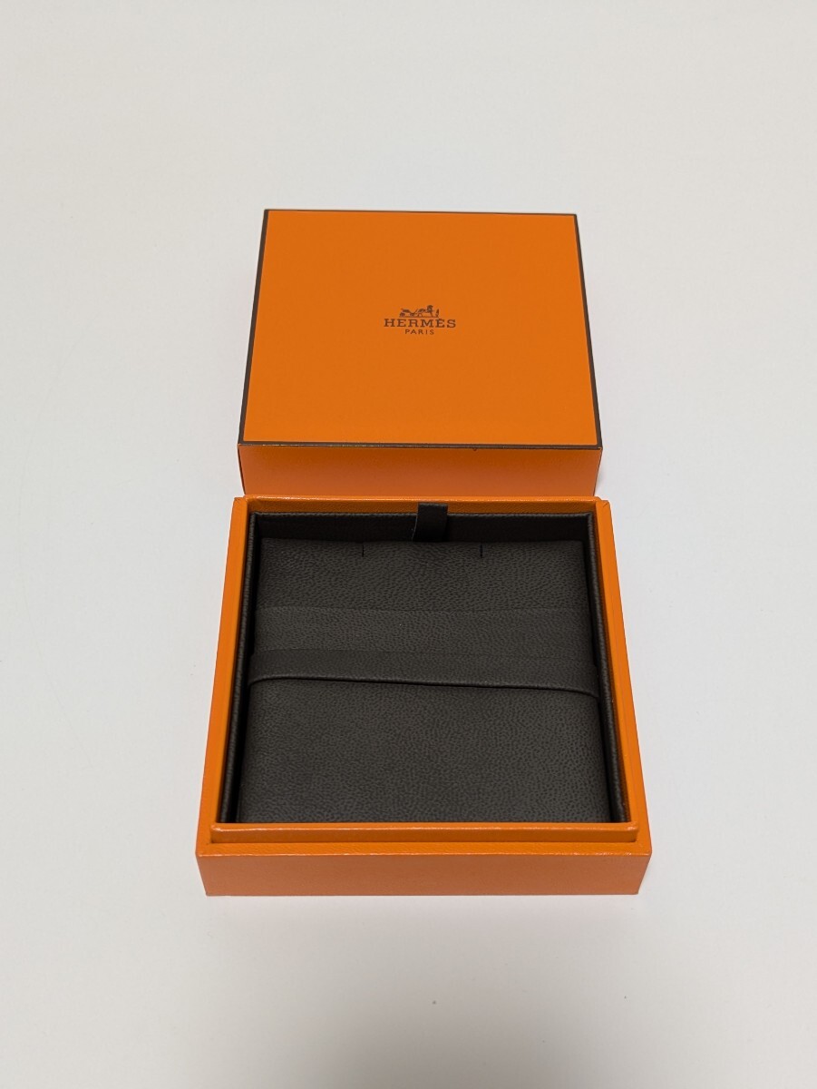 たろ【希少】HERMES ネックレスケース 空箱 たろ様専用【希少】HERMES