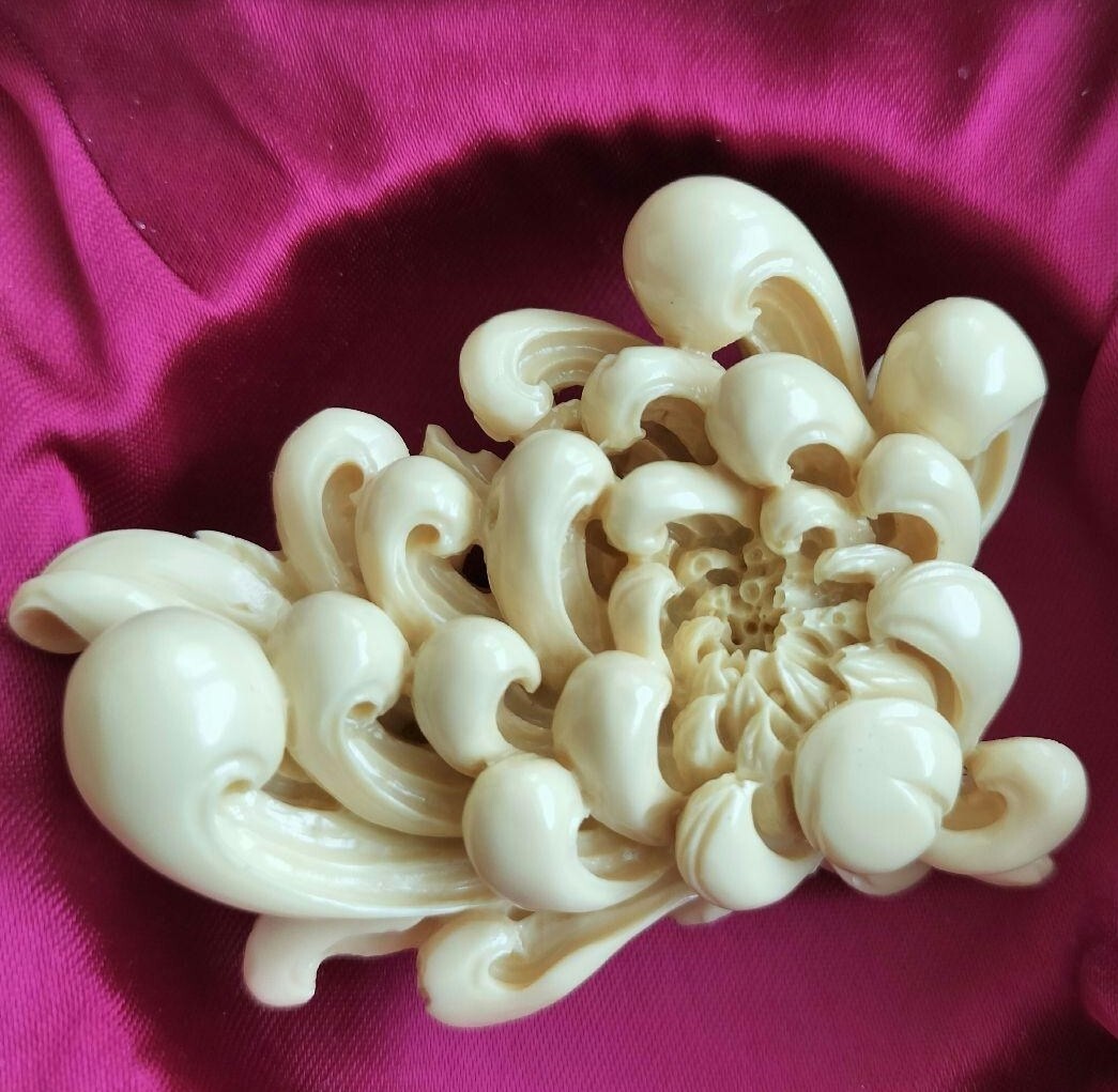 Yahoo!オークション -「アキオモリ」(ブローチ) (レディース