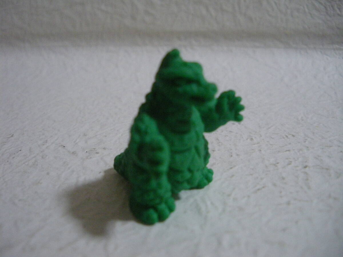 ウルトラマン 怪獣消しゴム 円谷プロ グリーン 緑 ウルトラマン 怪獣