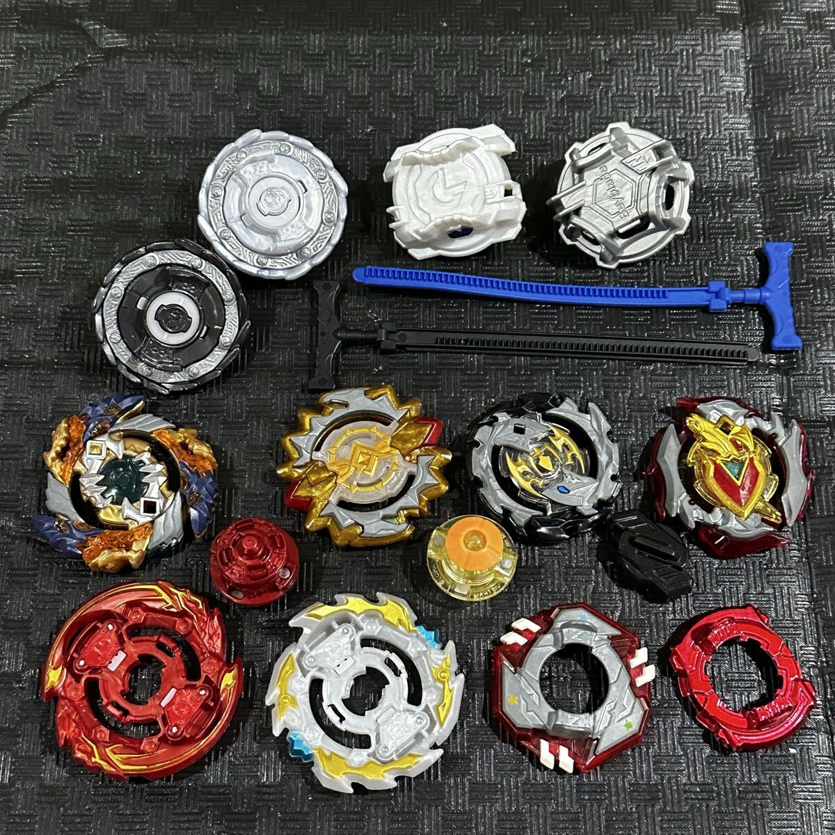 まとめて ベイブレードバースト 165個 ランチャー パーツ スタジアム