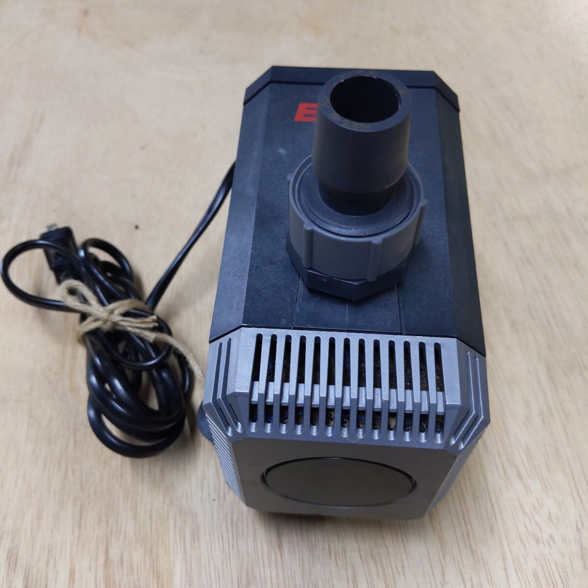 Yahoo!オークション -「エーハイム水陸両用ポンプ」の落札相場・落札価格