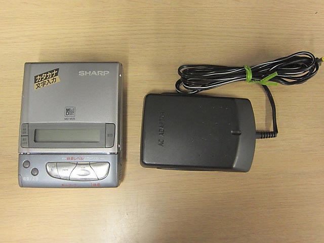 SHARP MD-M25 ポータブルMDプレーヤー SHARP MD-M25 ポータブルMD
