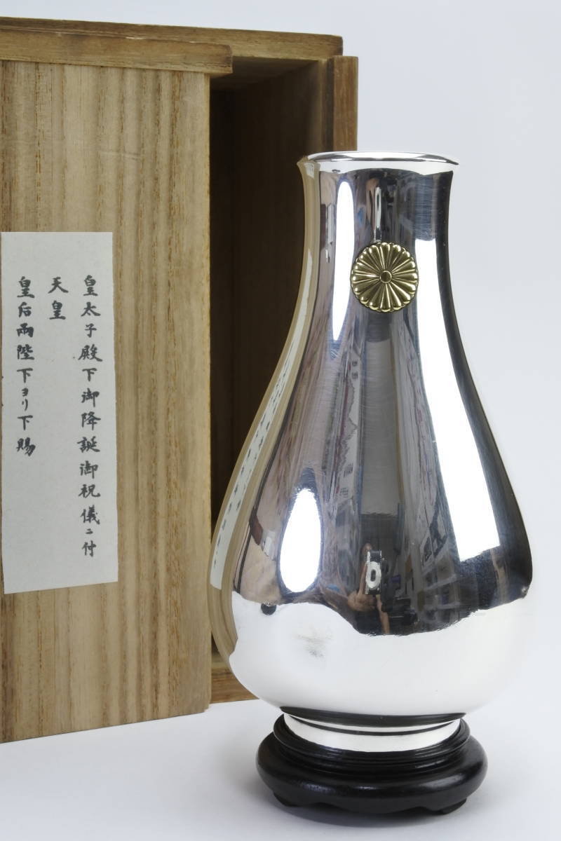 銀花瓶 純銀刻 三越刻 政 未使用 銀花瓶 純銀刻 三越刻 政