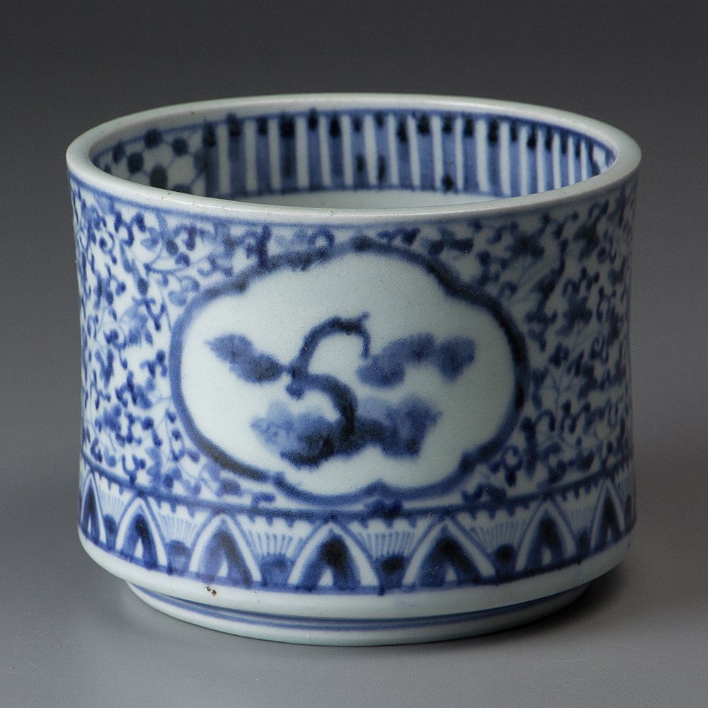 Yahoo!オークション -「染付 火入れ」(染付) (伊万里、有田)の落札相場