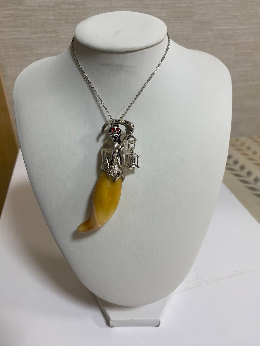 熊牙 熊歯 熊の牙 ツキノワグマ牙 ネックレス キーホルダー 送料無料