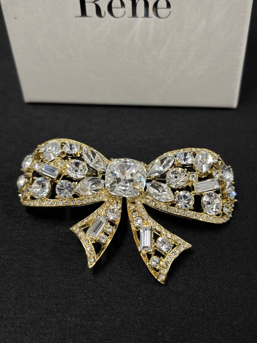 美品 Rene ルネ フェイクパール 薔薇モチーフ ブローチ ブラック