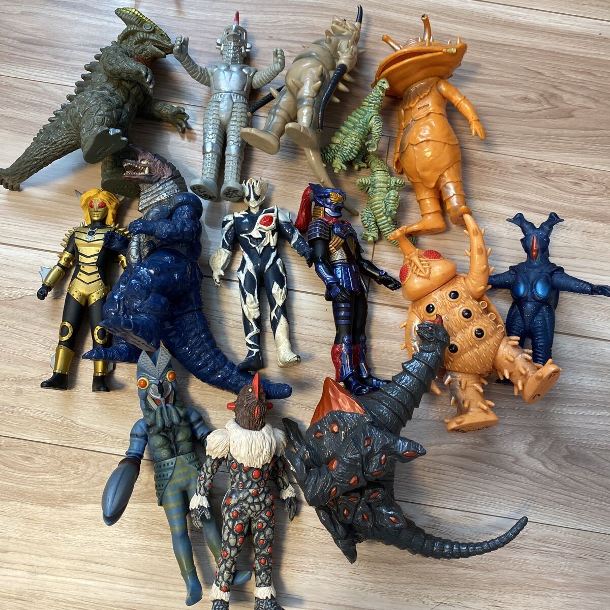 希少 ナックル星人 ソフビ 特撮 ウルトラマンシリーズ 怪獣 ブルマァク