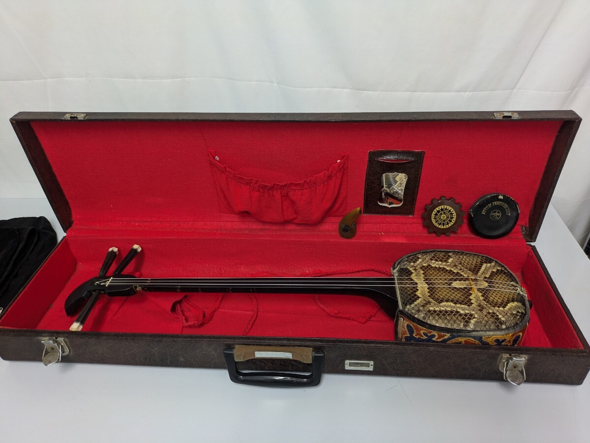 Amazon.co.jp: 三線 沖縄三線 本蛇皮強化張り 初心者向けスタンダード