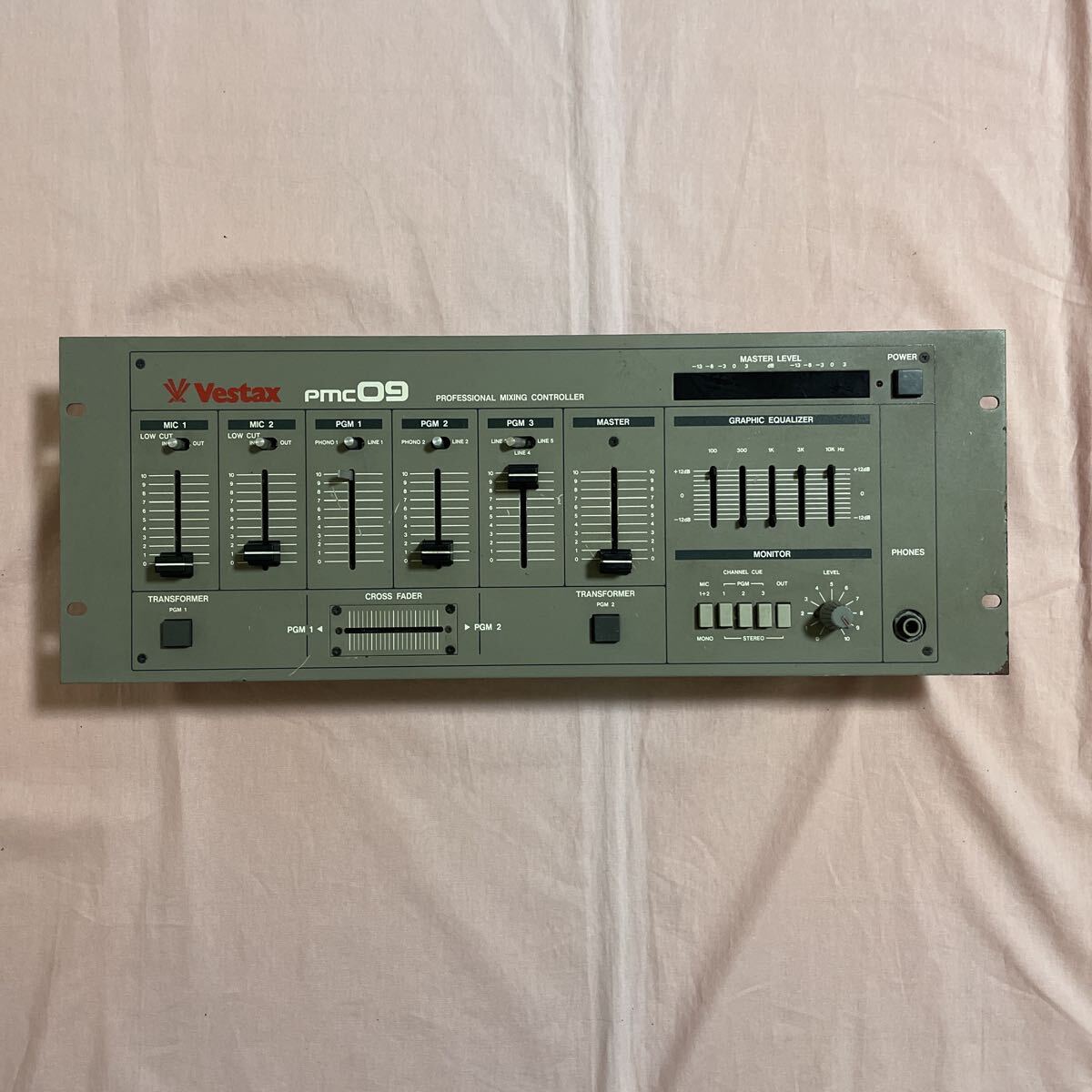 Yahoo!オークション -「vestax pmc 09」の落札相場・落札価格