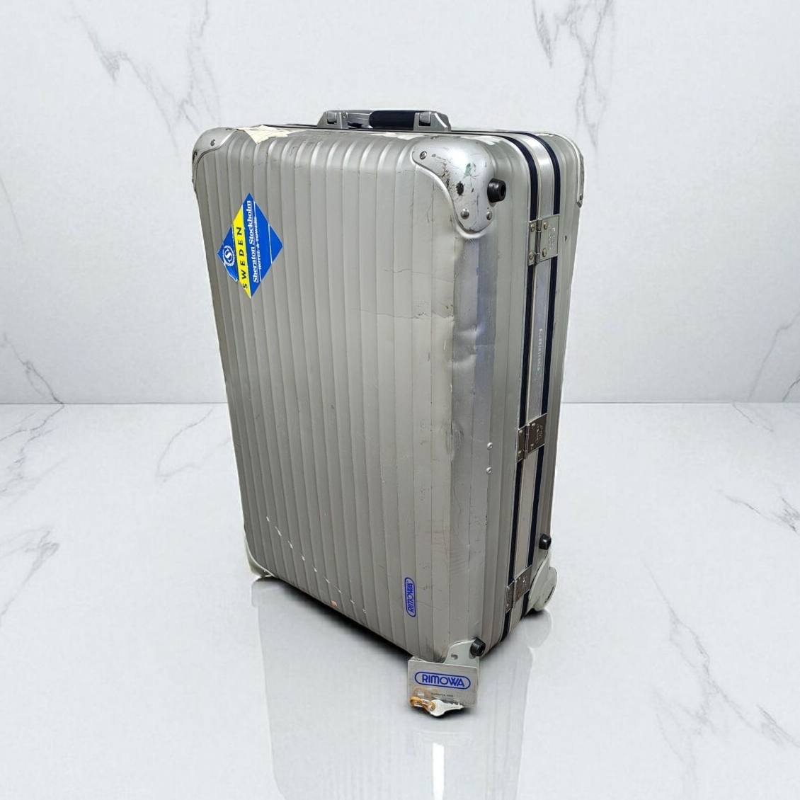 2026年最新】リモワ 2輪 廃盤スーツケースの商品一覧 - Yahoo!オークション