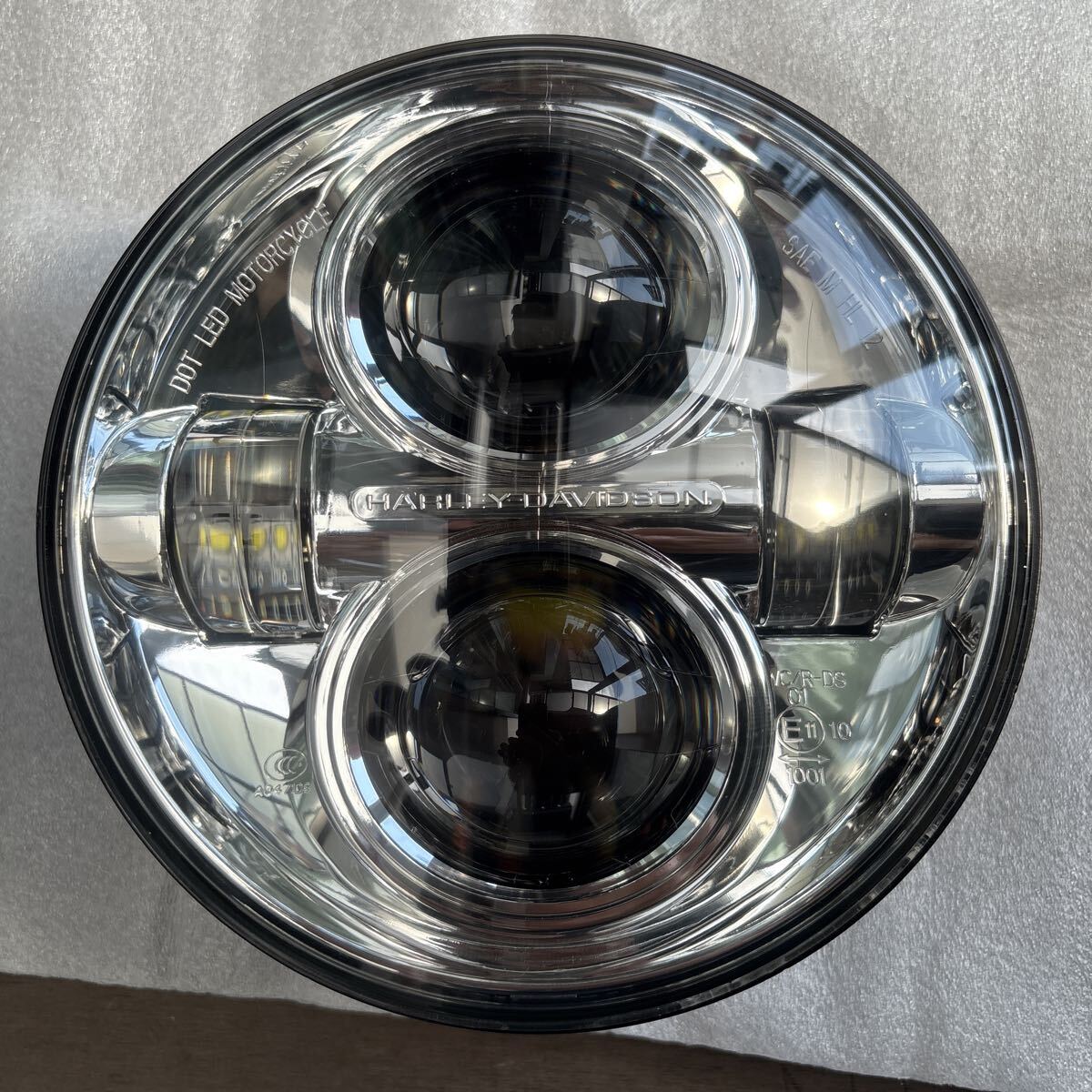 Yahoo!オークション -「ハーレー純正ledヘッドライト」の落札相場