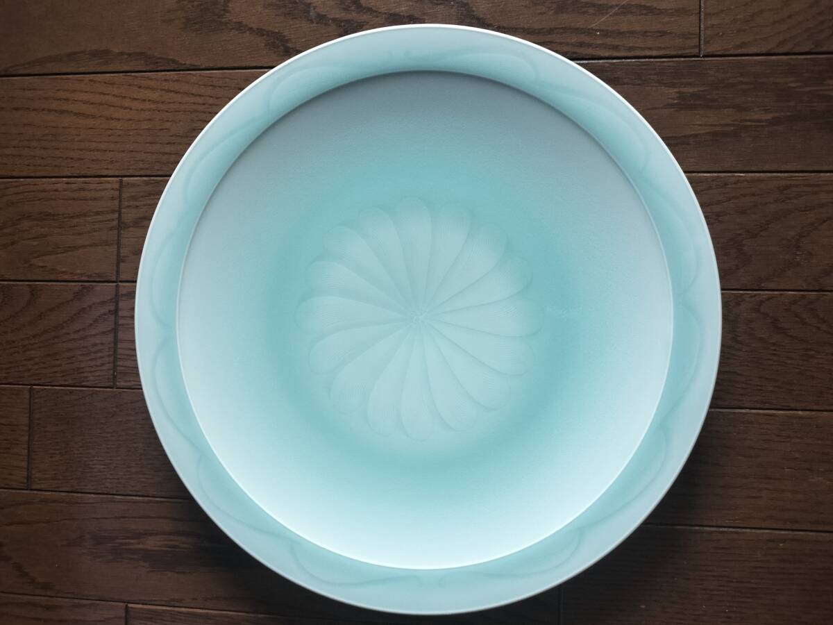 清朝 青白磁の神話的生物の皿 セット2枚 清朝 青白磁の神話的生物の皿