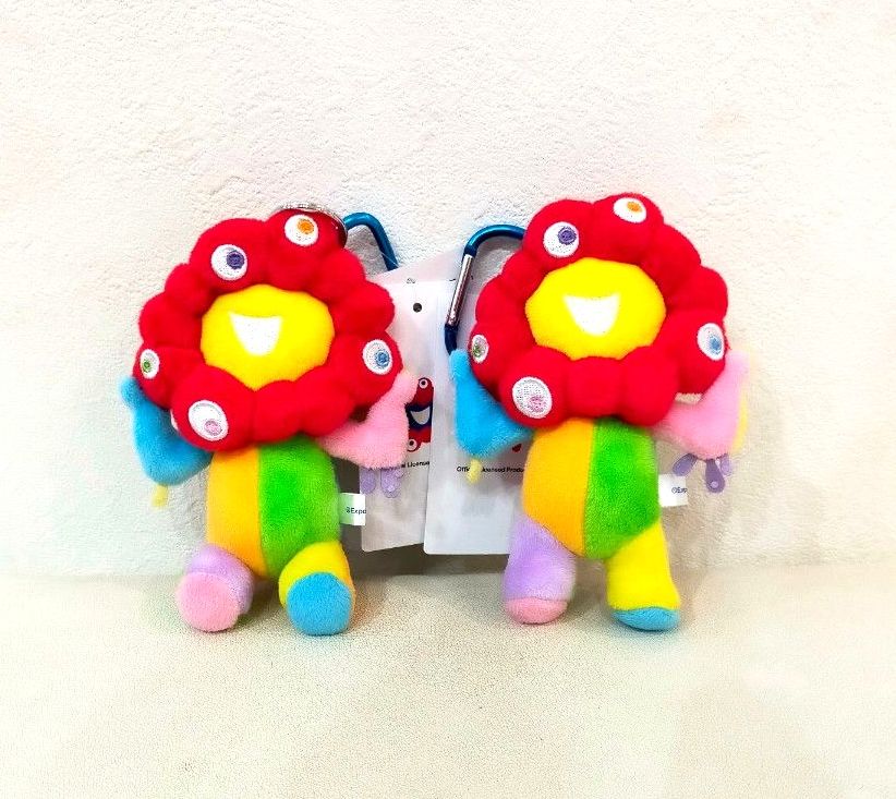 大阪万博 会場限定購入 桜 ミャクミャク ピンク カラビナ付き