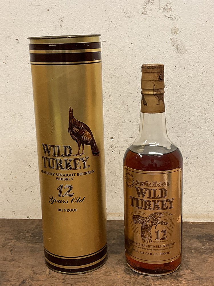 Yahoo!オークション -「ワイルドターキー12年 ゴールドラベル」の落札