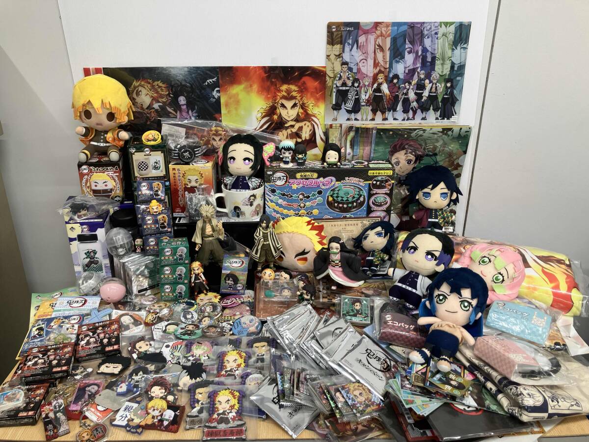 630 鬼滅の刃 まとめ売り 大量 アニメグッズ 630 鬼滅の刃 まとめ