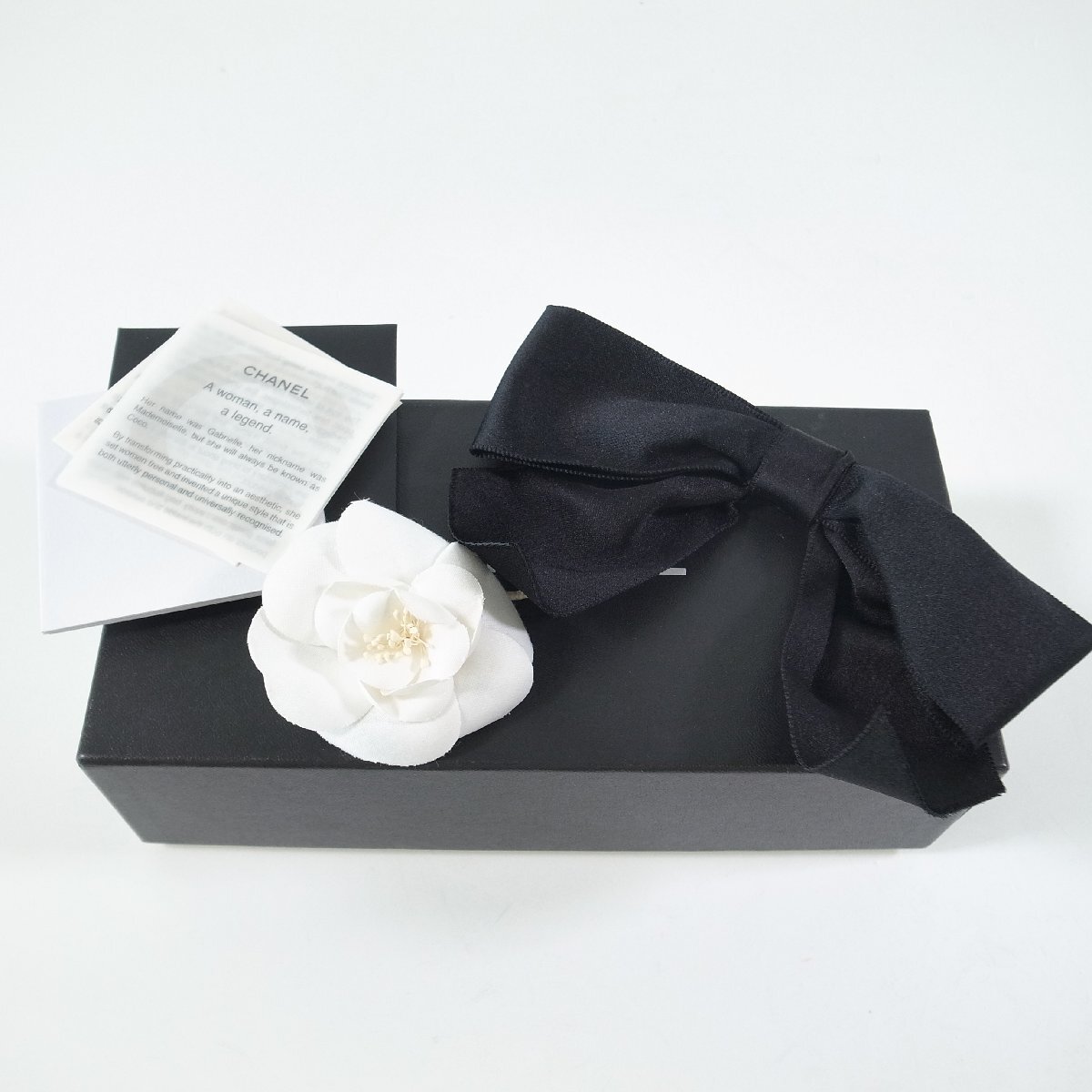 極美品✨️CHANEL シャネル カメリア コサージュ パールホワイト 箱