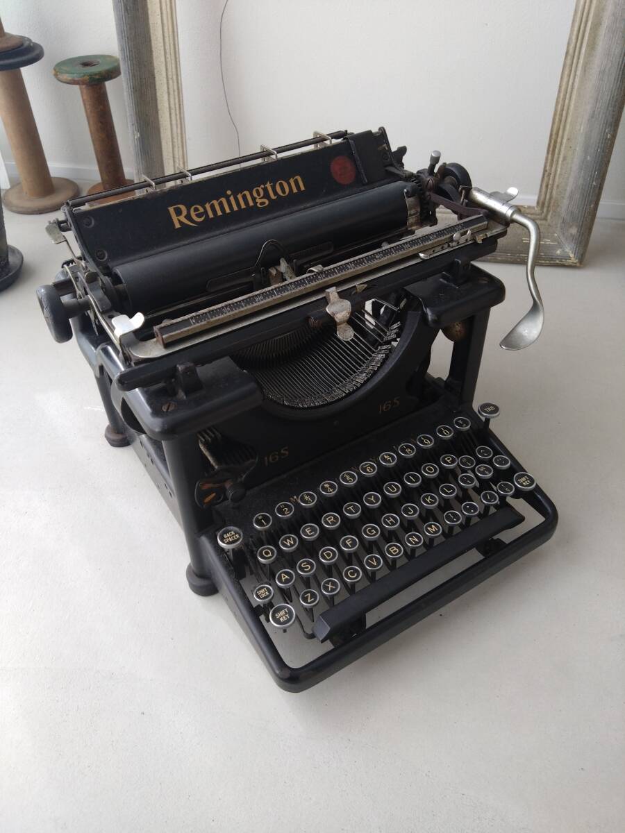 Yahoo!オークション -「タイプライター レミントン」の落札相場・落札価格