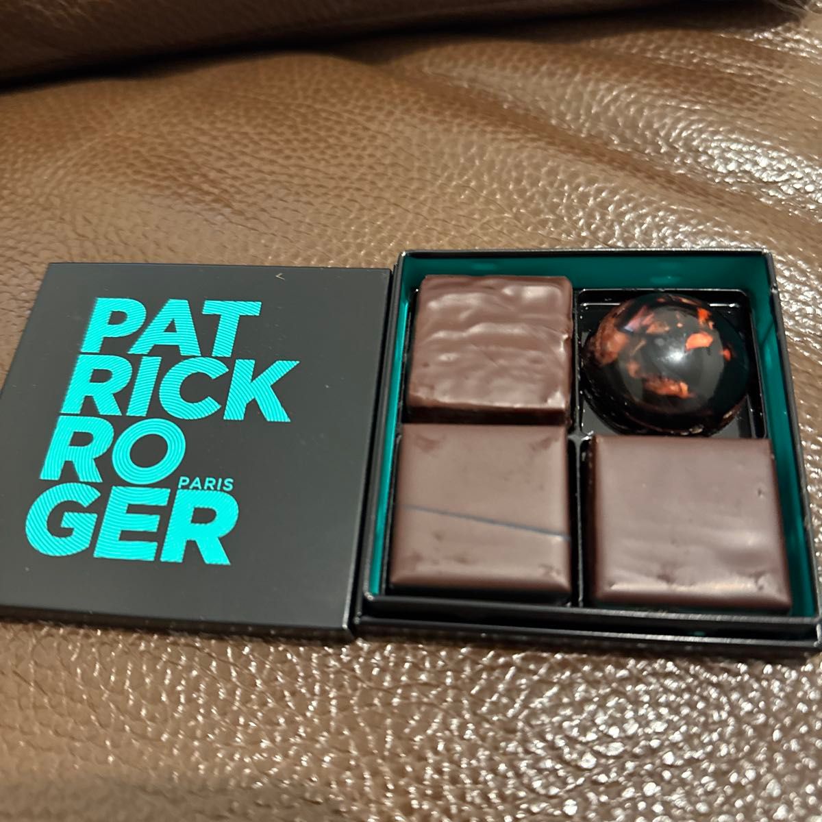 即日発送】パトリック・ロジェ Patrick ROGER ドゥミスフェール3色9個