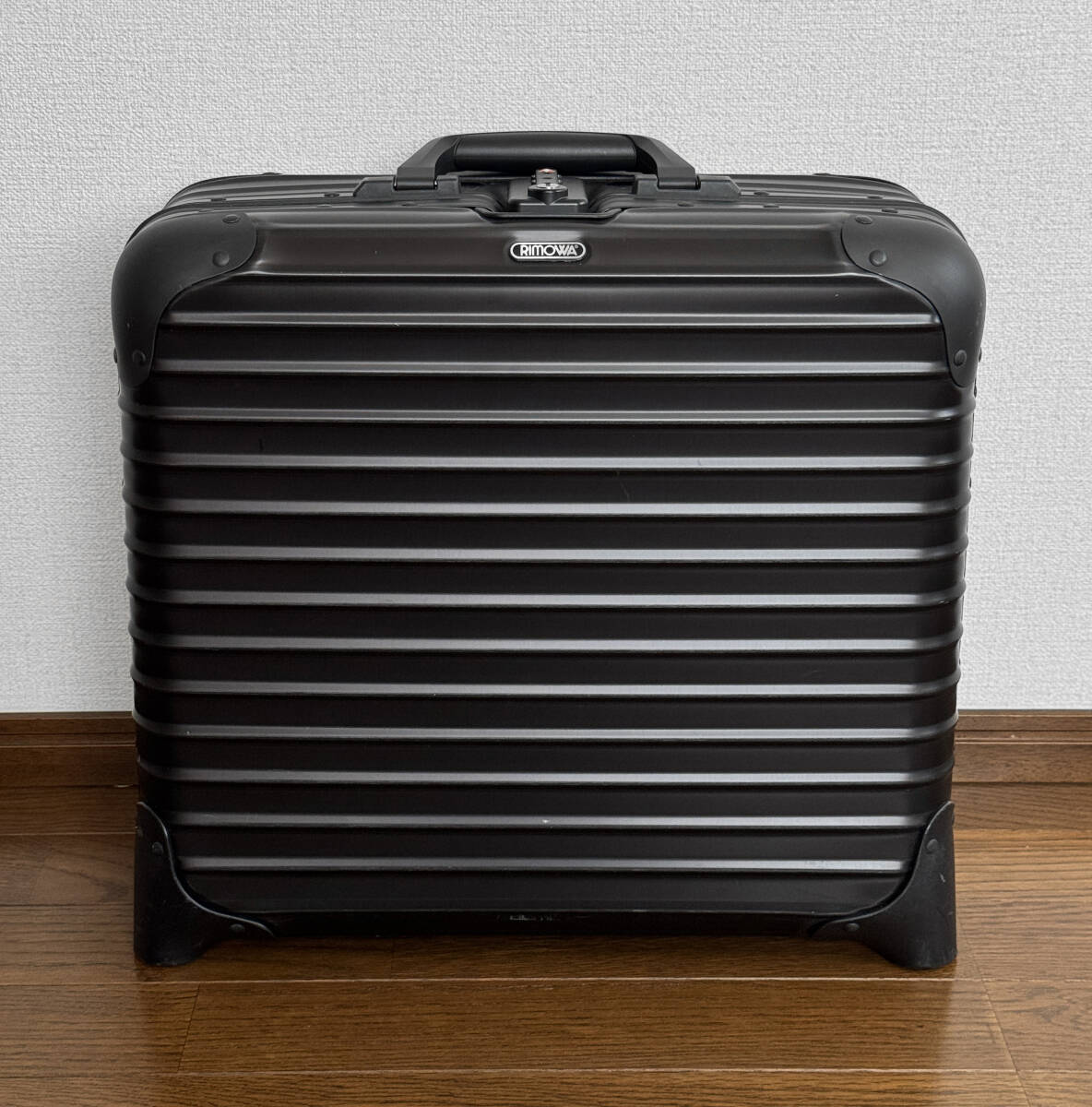 Yahoo!オークション -「リモワ トパーズ ステルス」(バッグ、スーツ