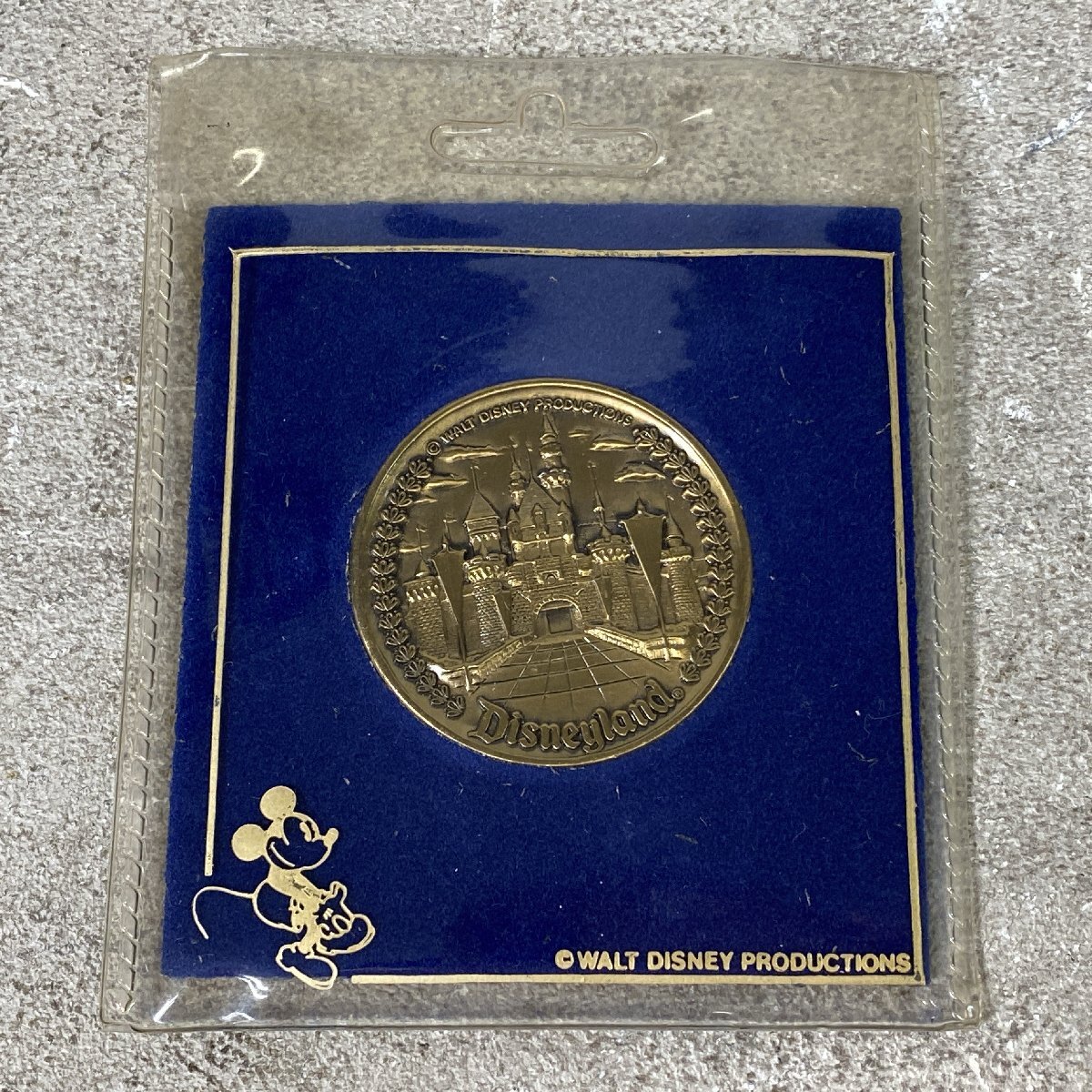 Yahoo!オークション -「ディズニー 記念メダル」(その他) (ディズニー