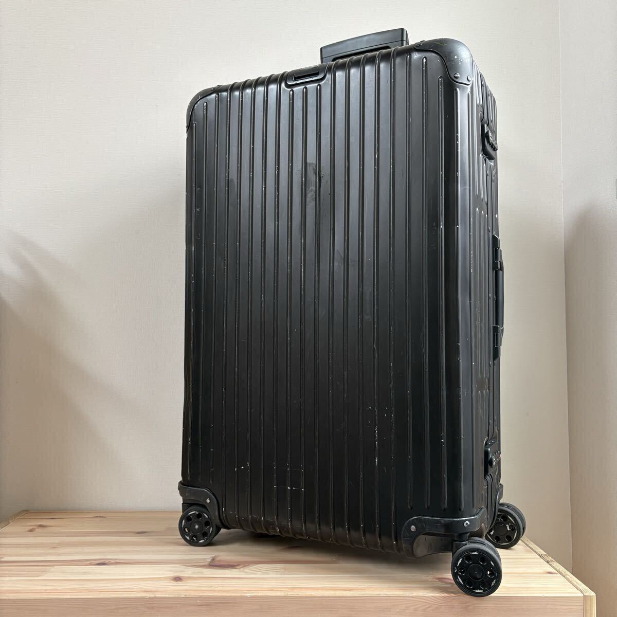Yahoo!オークション -「rimowa stealth」の落札相場・落札価格