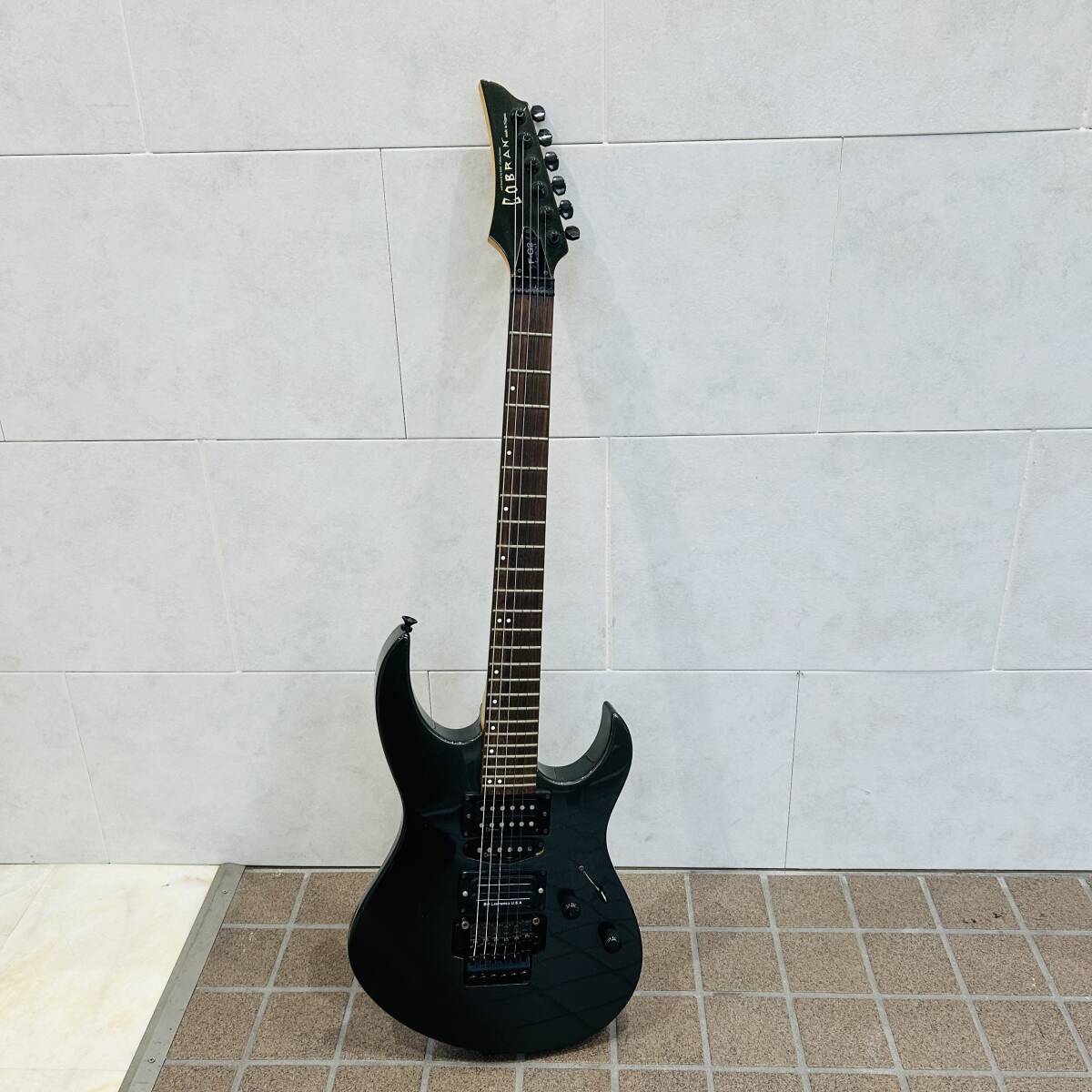 Yahoo!オークション -「コブラン」(本体) (エレキギター)の落札相場