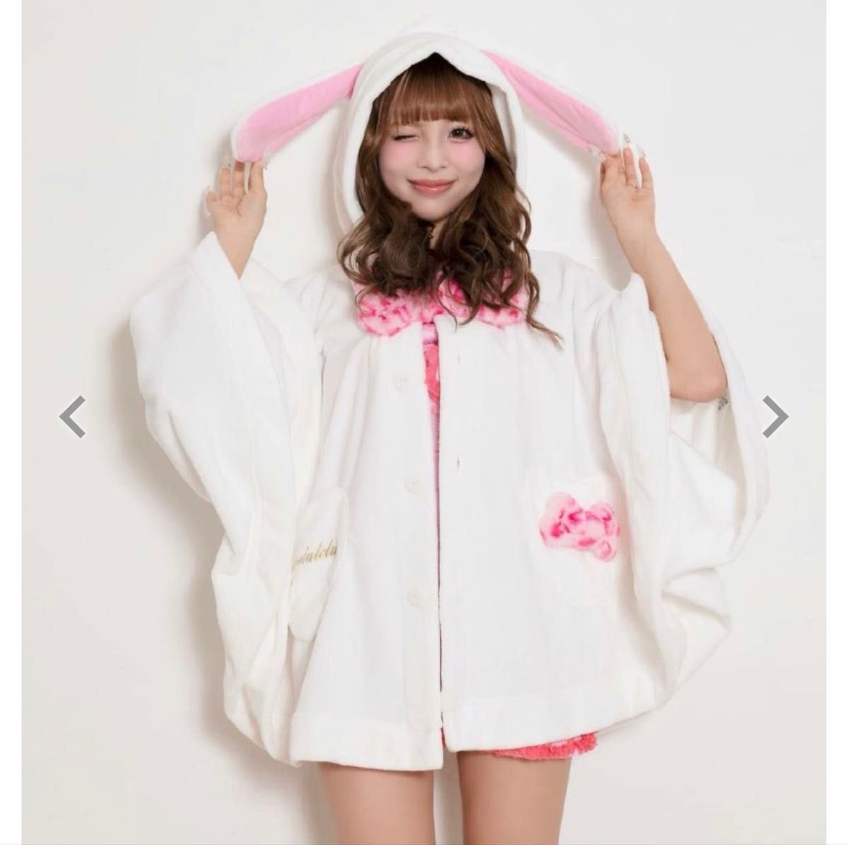 SPINNS サンリオ うさ耳 ケープ ポンチョ マイメロディ ピンク ヒョウ