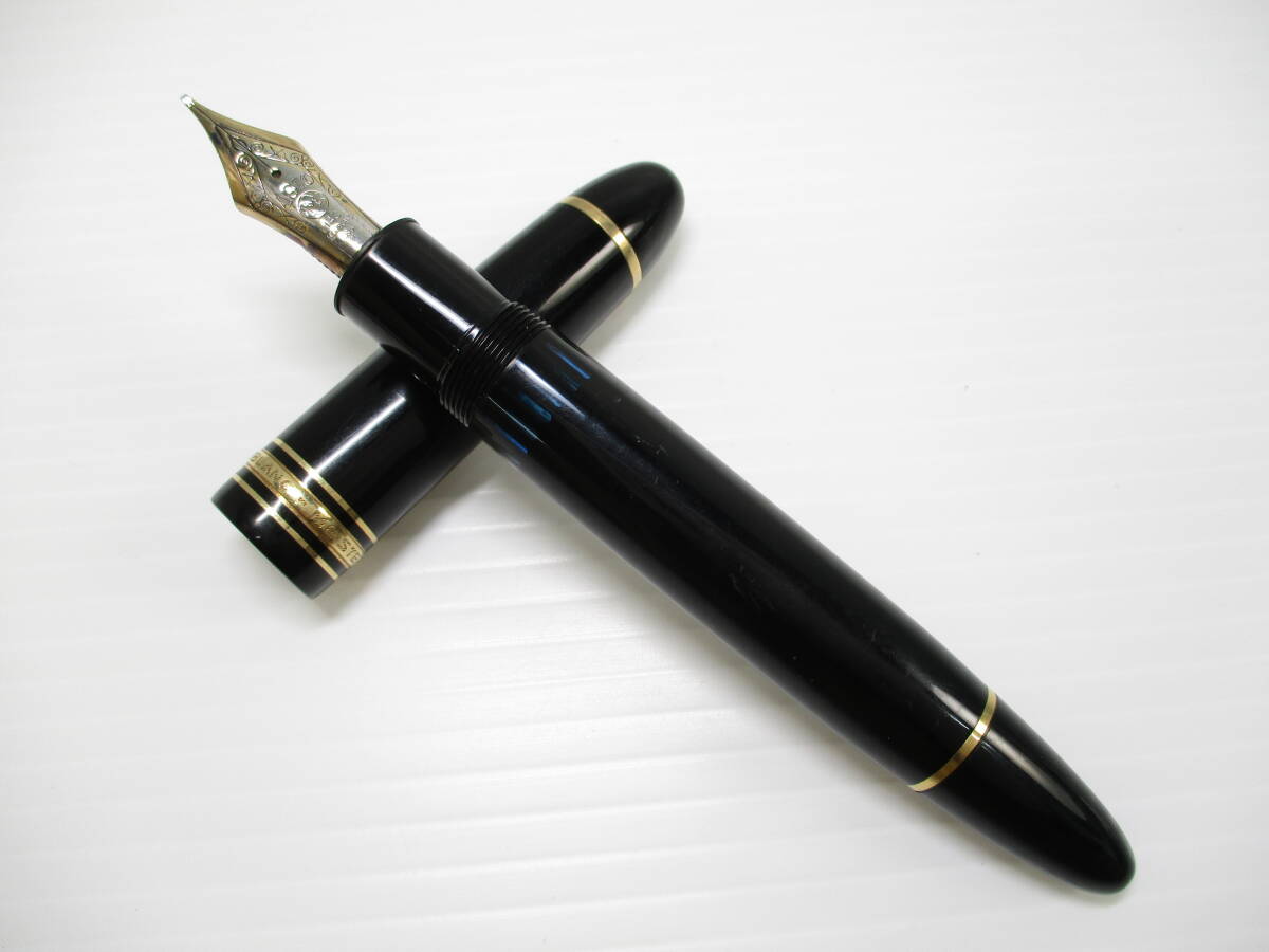 MONTBLANC モンブラン 万年筆 ペン先 585 刻印の値段と価格推移は