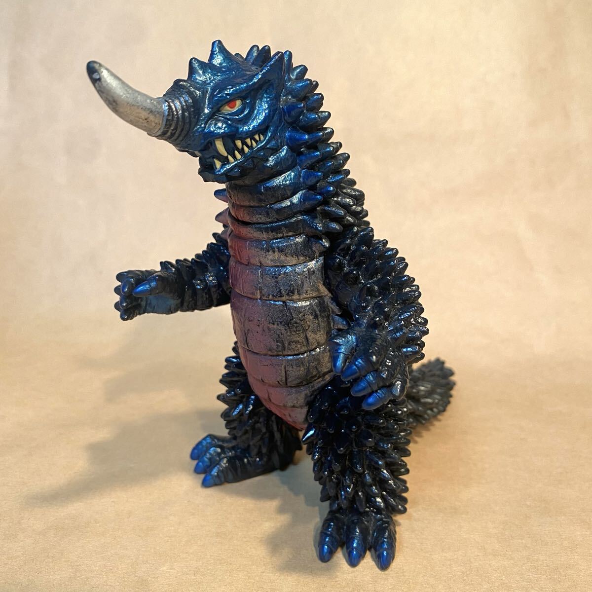 Yahoo!オークション -「ギマイラ ソフビ」の落札相場・落札価格