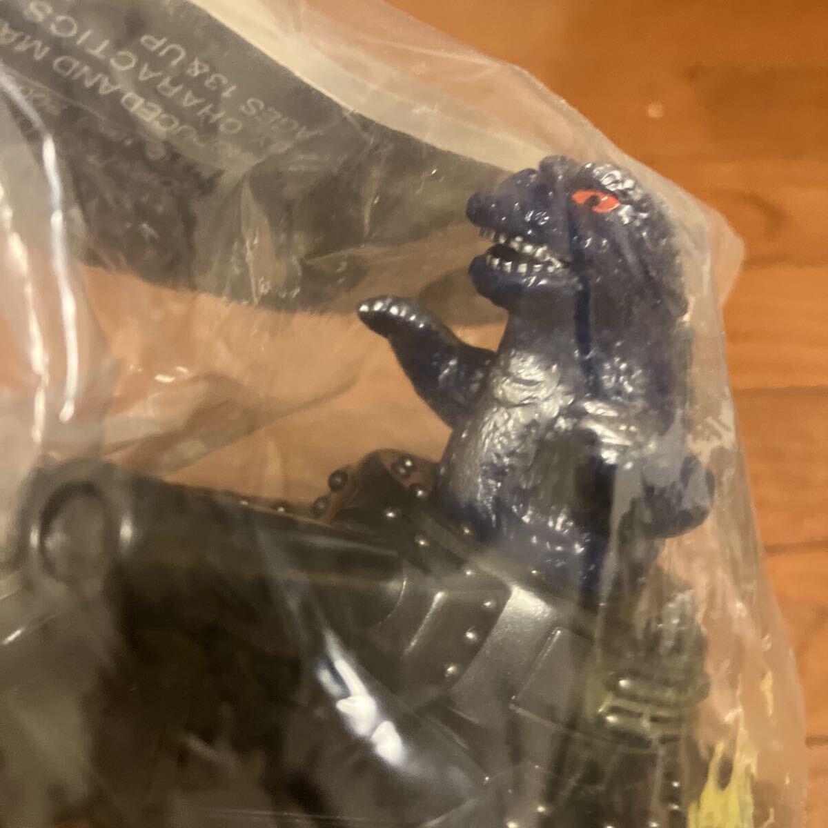 Yahoo!オークション -「キャラクティックス ゴジラ」の落札相場・落札価格