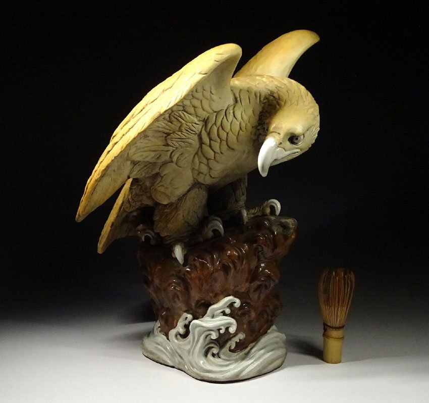 Yahoo!オークション -「鷹 置物」(陶芸) (工芸品)の落札相場・落札価格