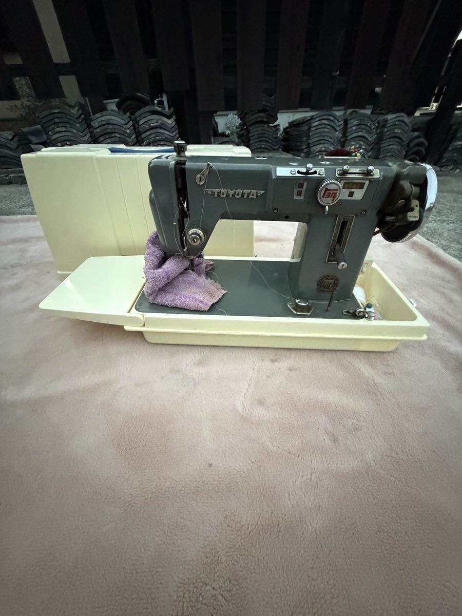 Yahoo!オークション -「toyotaトヨタミシン」(その他) (本体)の落札