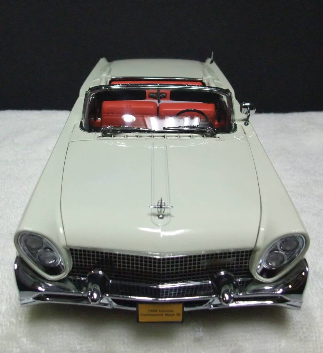 Yahoo!オークション -「1／18 リンカーンコンチネンタル」の落札相場