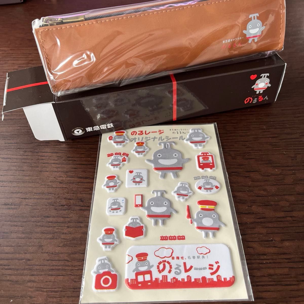 ドムドム ペンケース パスケース コップ シール 人形 セット｜Yahoo