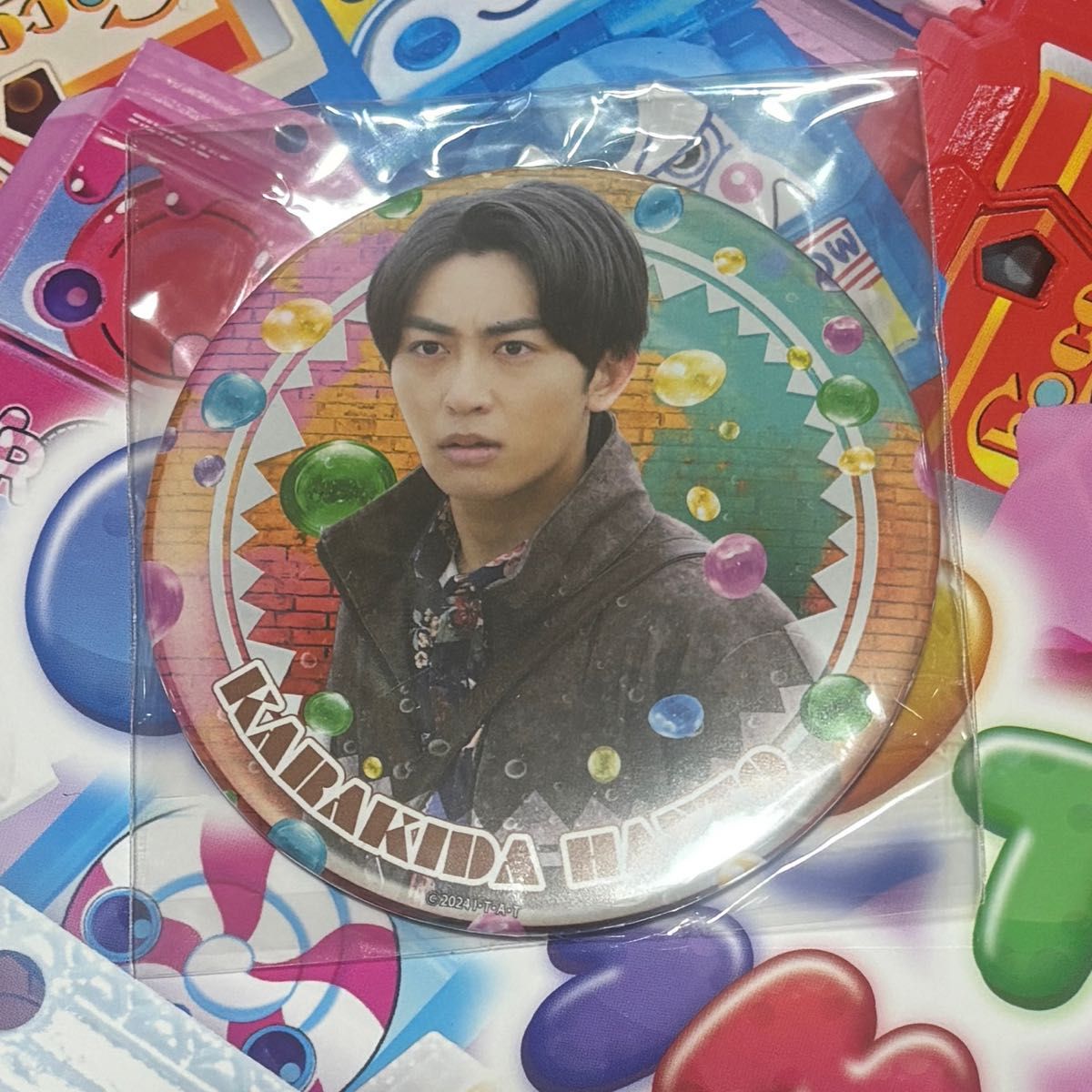 仮面ライダーガヴ TOS くじ 特大ハート型缶バッジ 絆斗 ヴァレン ①②