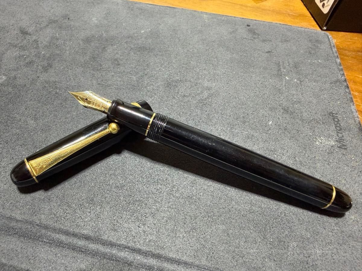 PILOT SUPER V100 14K 14金 万年筆｜Yahoo!フリマ（旧PayPayフリマ）