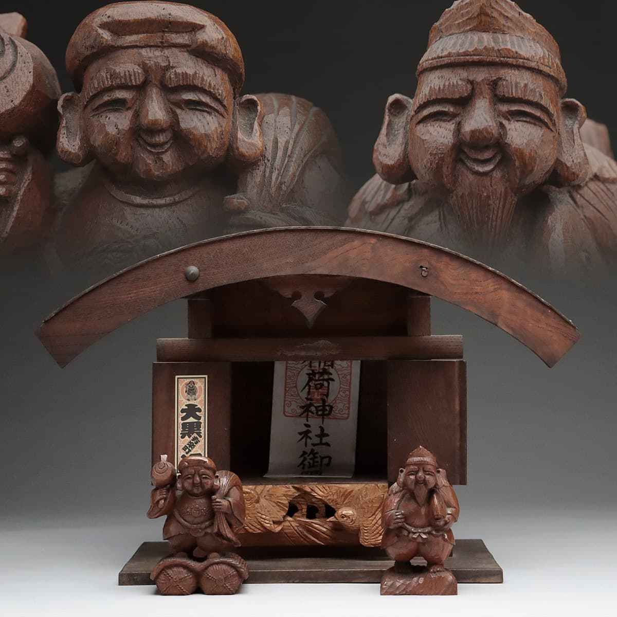 EA024 時代物 欅造 恵比須大黒像 大黒宮付(神棚)・木彫恵比寿大黒像・木彫