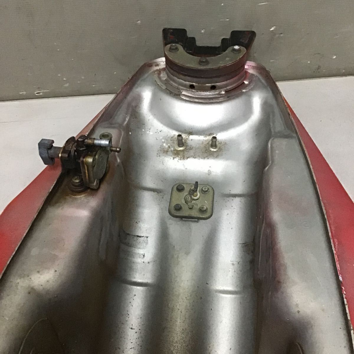 xjr400 4hmタンク塗装ベース