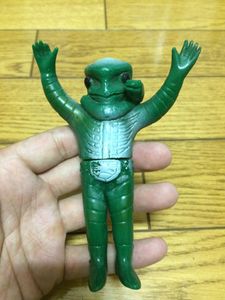 ⚠️貴重・当時物ウミヘビ男ミニソフビ旧バンダイポピー昭和レトロ