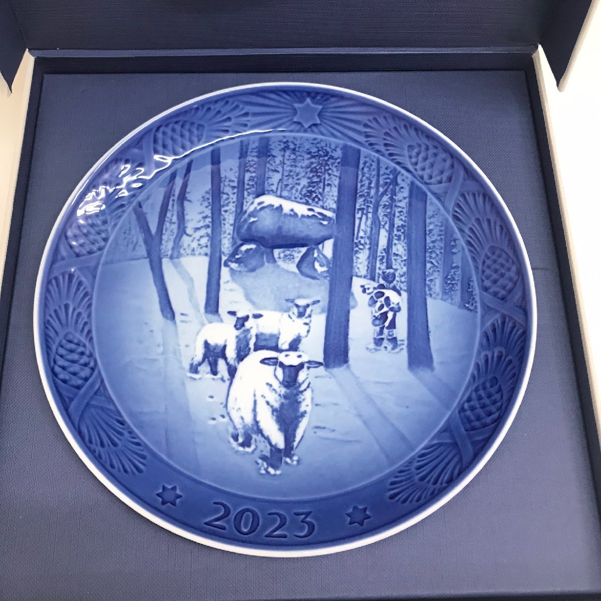 ROYAL COPENHAGEN イヤープレート 1915 デンマークの冬景色 ロイヤル