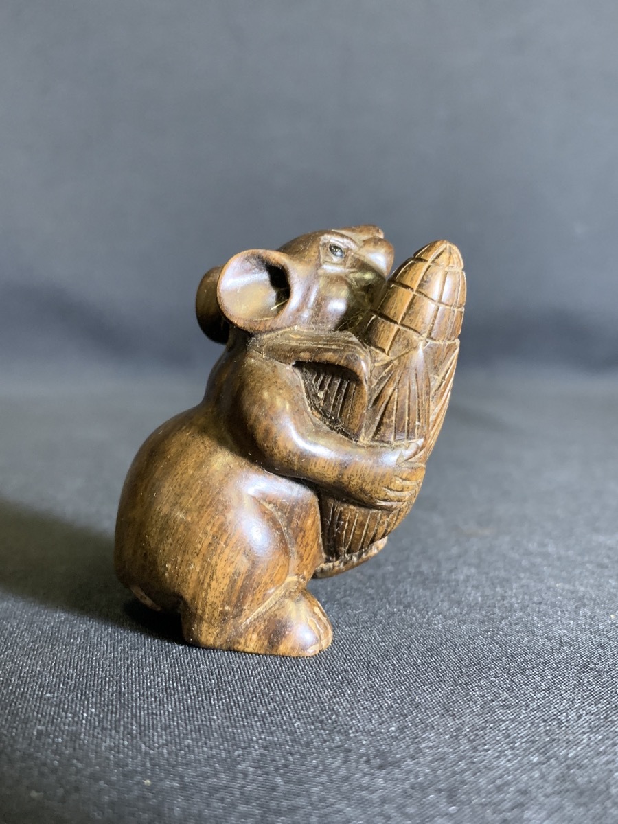 根付 提げ物 とうきびにネズミ 検）木彫 作家物 在銘 松山？ 杉山？ 鼠