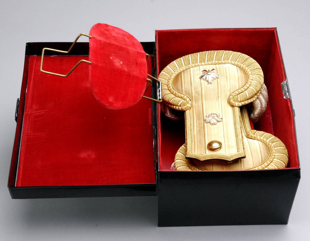 自衛隊 防衛記念章 18連(徽章)｜売買されたオークション情報、yahoo