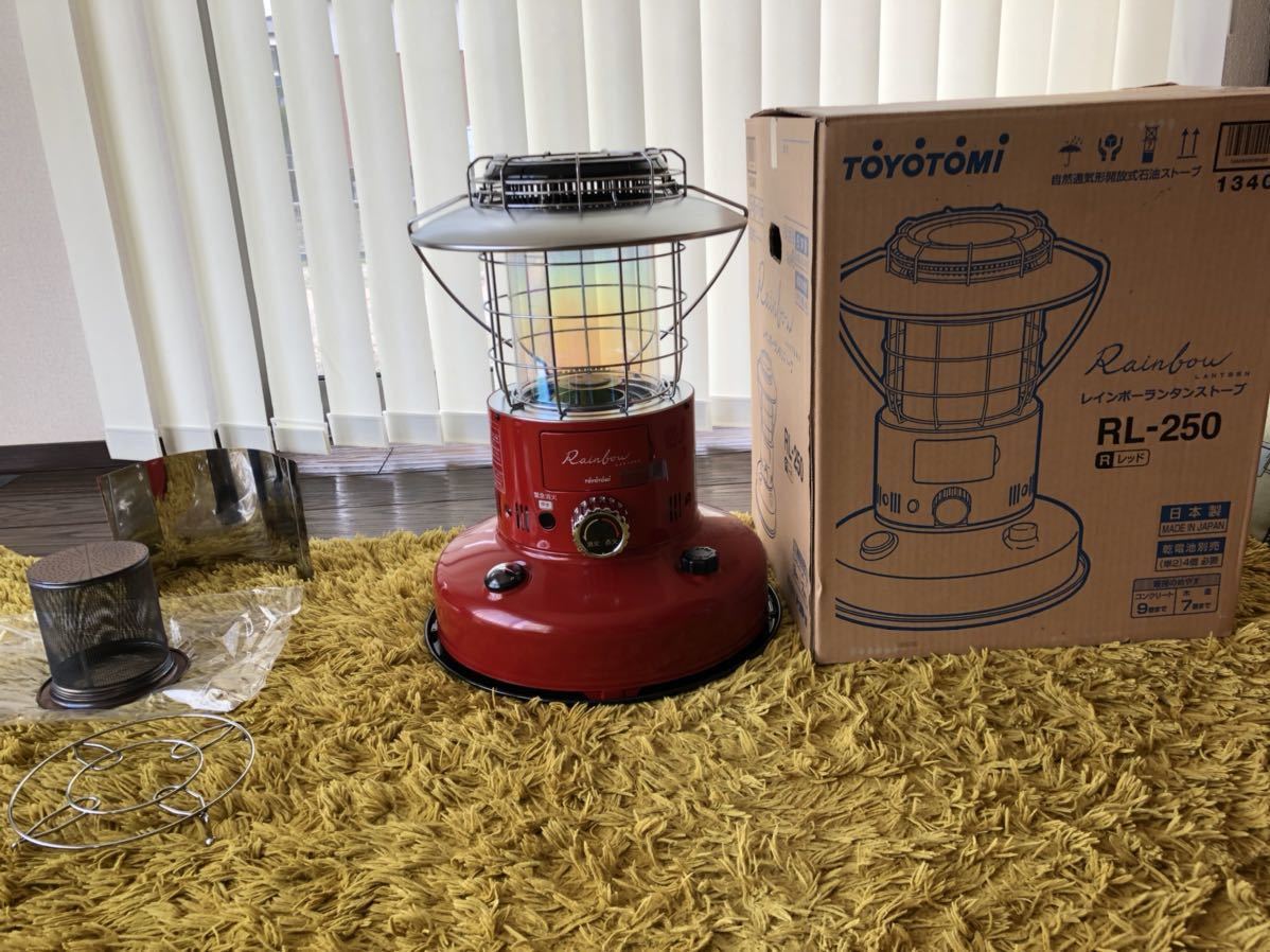 トヨトミレインボーストーブ ランタン 対流型石油ストーブ
