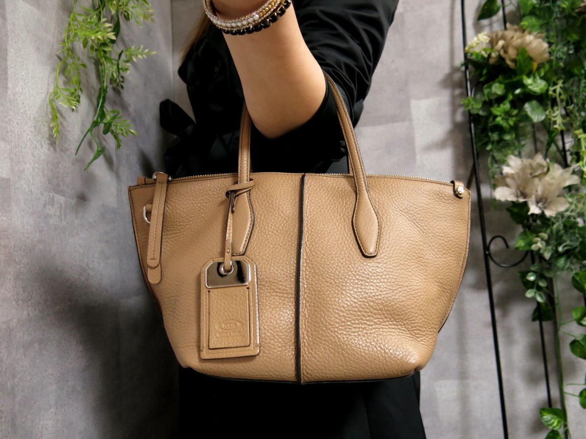 ○超美品○TOD'S トッズ○JOY ジョイ○カーフ レザー 本革○ミニ