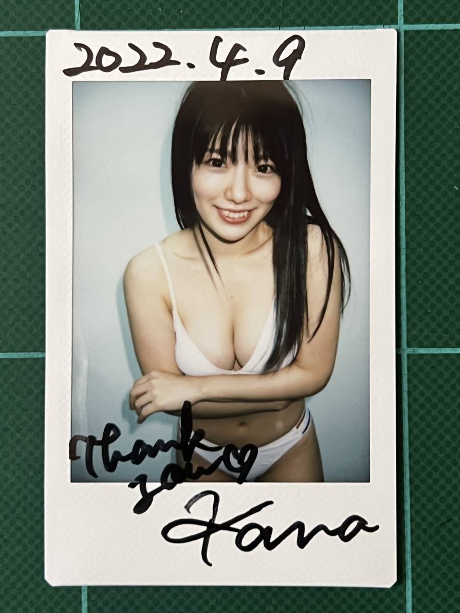 山田かな 密着恋愛 君と吐息が聞こえる距離で 特典 直筆サイン付き現場