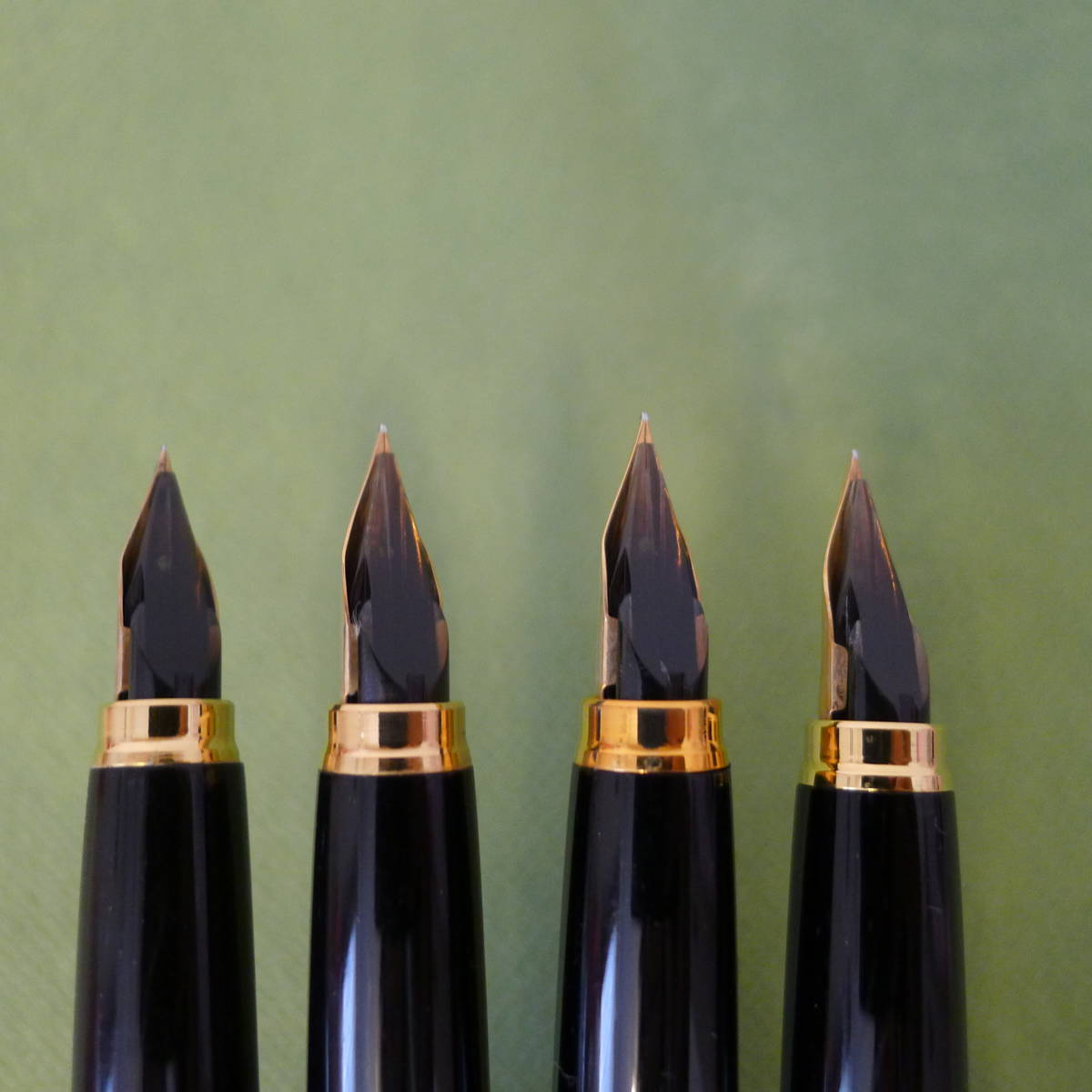 ☆ PLATINUM プラチナ 万年筆 4本セット ペン先 18K 18金 定価5000円 x